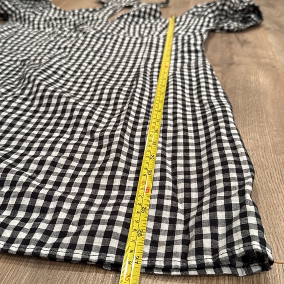 Lioness gingham puff sleeve mini choker dress, size M - Picture 9 of 10